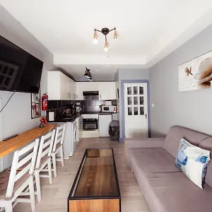  Apartment Warm&welcoming Centre By Meadows 5